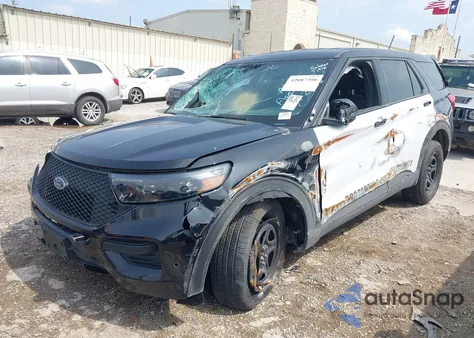 2023 Ford Police Interceptor z USA, uszkodzony, nr VIN 1FM5K8AB5PGC00433